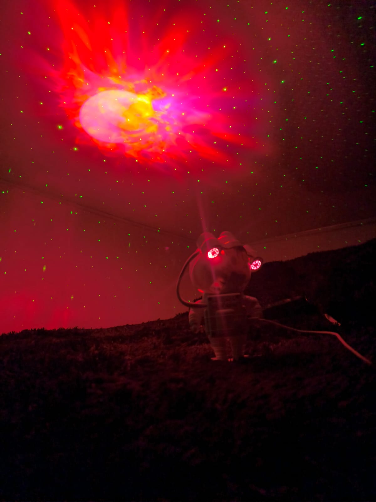 Astronauta Proyector De Luces Galaxia Con Bluetooth Y Parlante